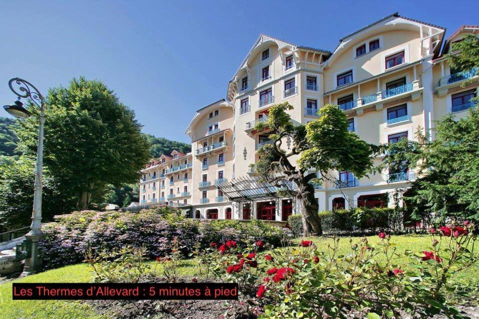 Instant De Douceur Au Pied Des Thermes Allevard Exterior photo